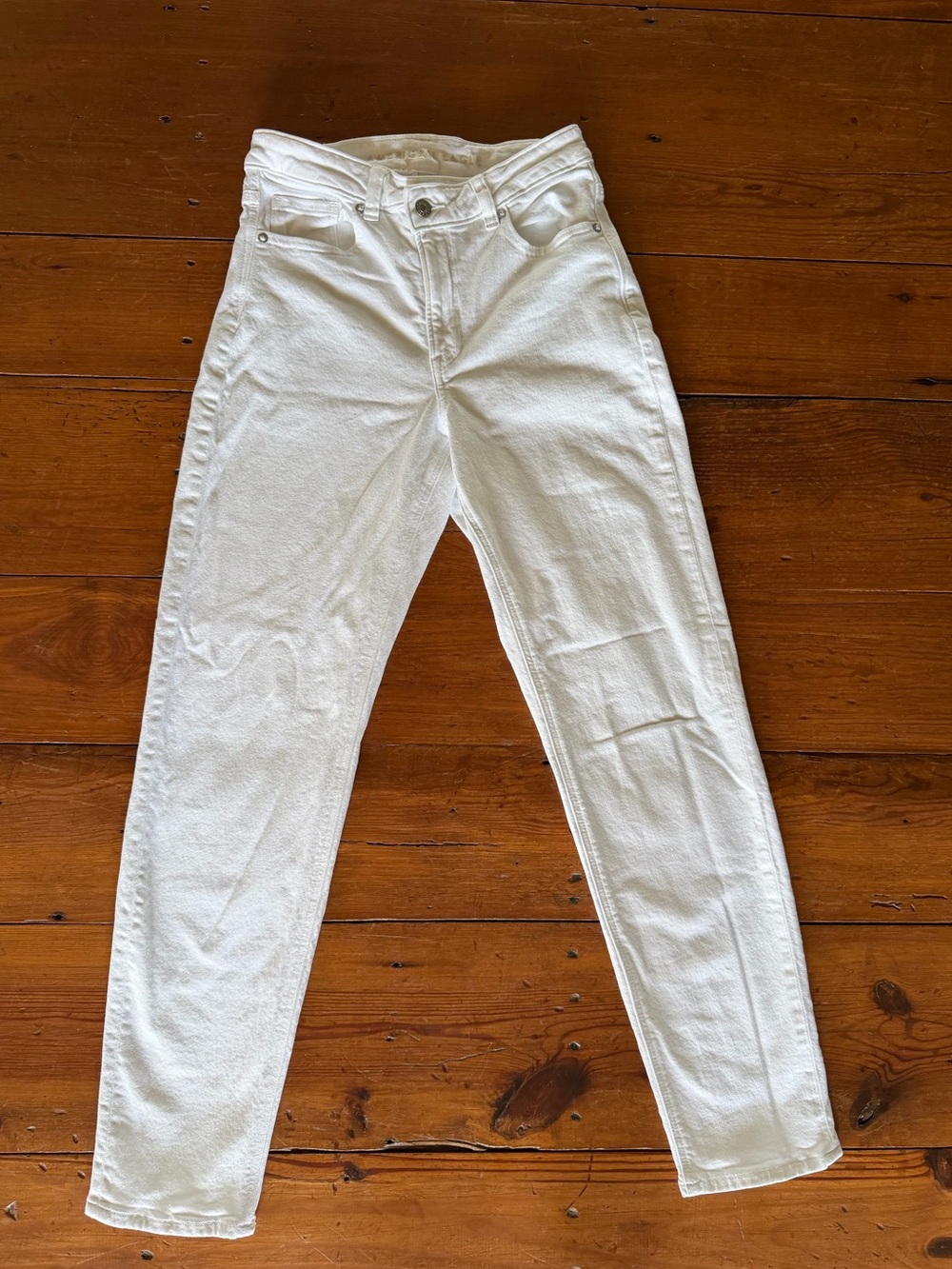 American Eagle White High-Waist Mom Jeans - Picture 1 of 5